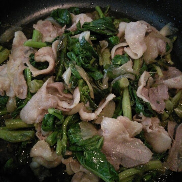 ご飯によく合う!豚バラとなばなの炒め物
